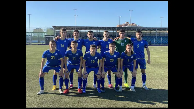 Cầu thủ U19 Kosovo chiến đấu quyết liệt với U19 Thổ Nhĩ Kỳ Cầu thủ U19 Kosovo chiến đấu quyết liệt với U19 Thổ Nhĩ Kỳ
